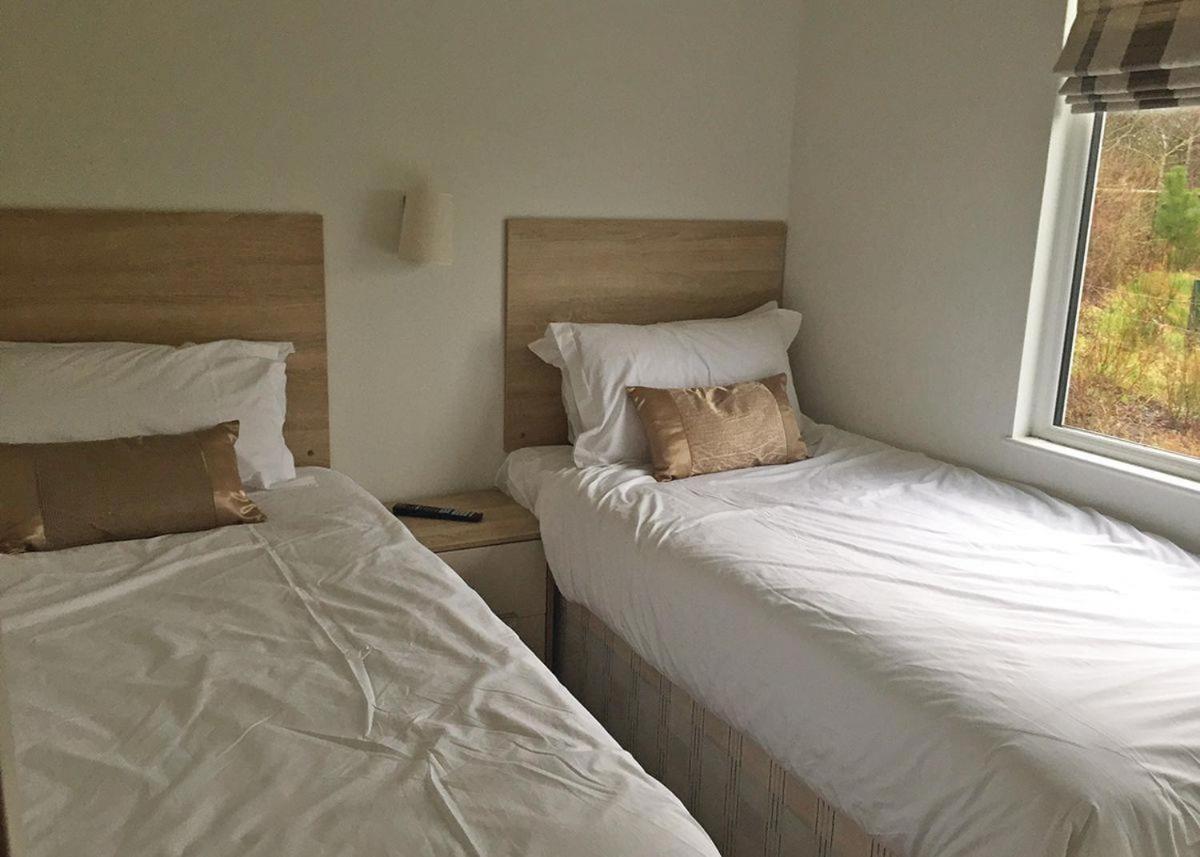 Piran Meadows Resort New Quay Esterno foto
