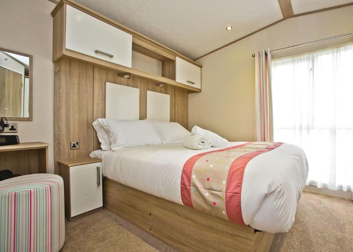 Piran Meadows Resort New Quay Esterno foto
