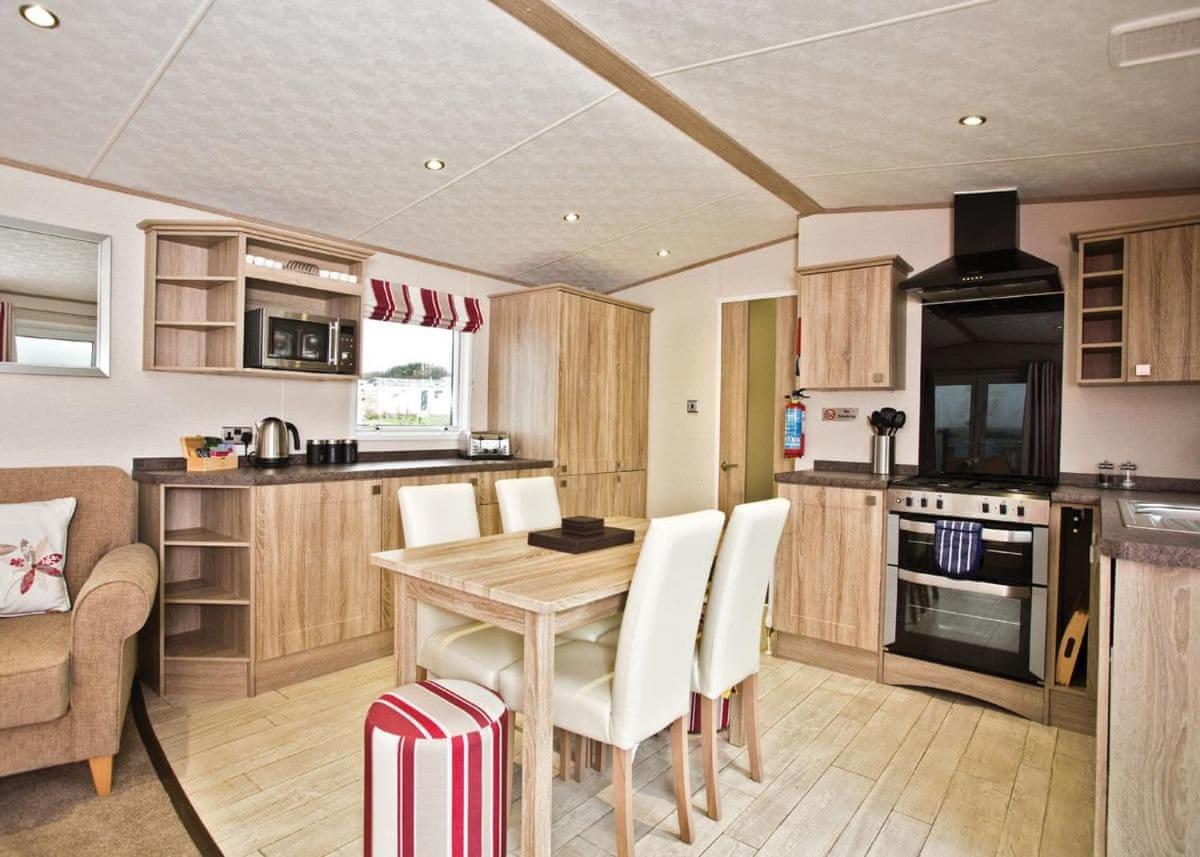 Piran Meadows Resort New Quay Esterno foto